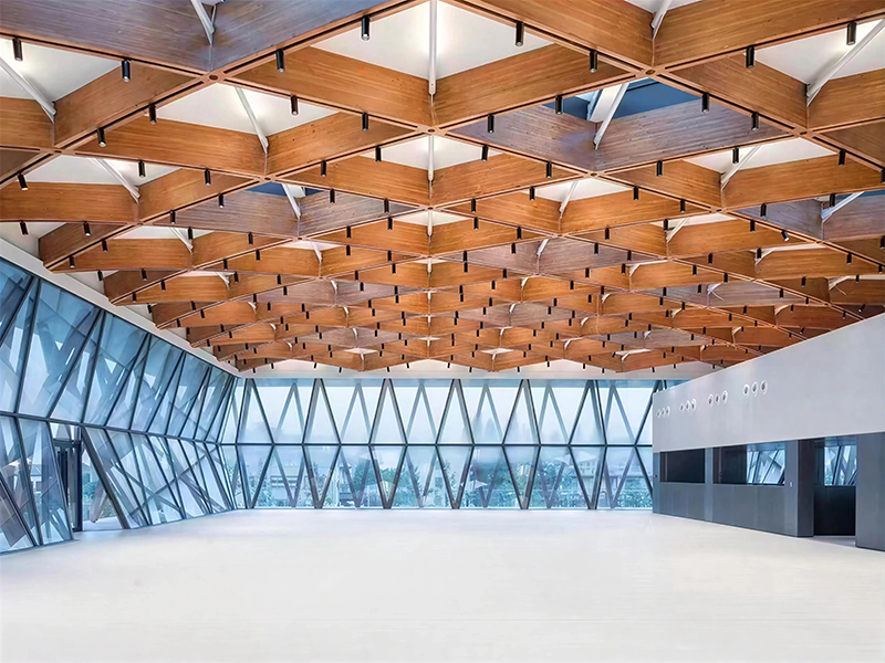 Glulam Roof Trusses
